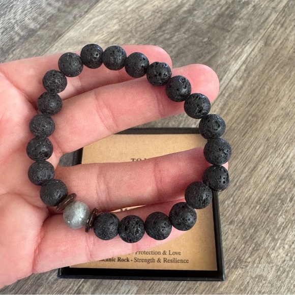 NIB! Volcanic Rock Bracelet with Gray and Brown Beads - Picture 3 of 4